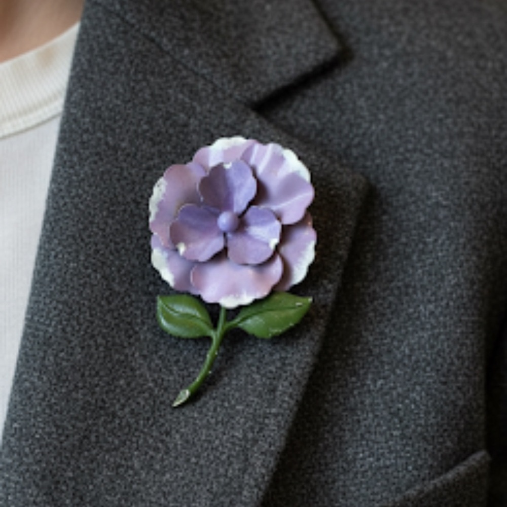 Vintage Purple Rose Metal &‎ Enamel Painted Pin/ Brooch EUC